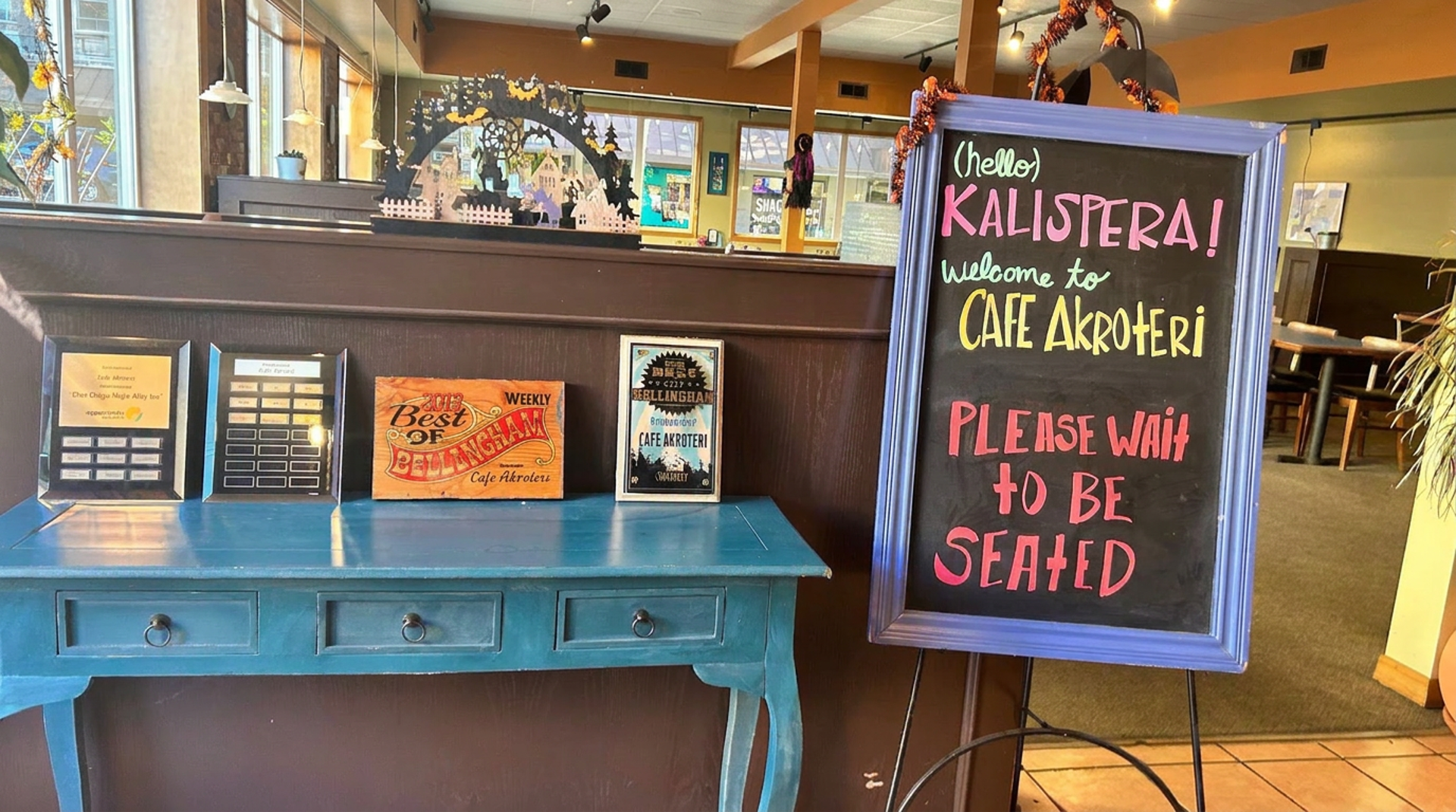 The teal table that tells the story