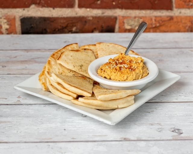 Hummus w/ Pita.